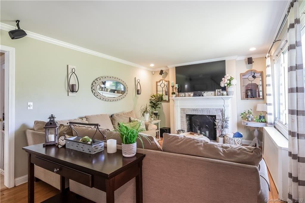 Leonard Rd, Hamden, CT 06514
