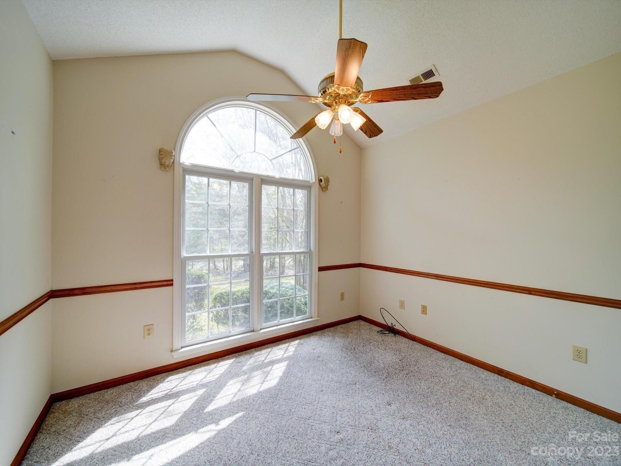 Falcon Dr, Concord, NC 28025