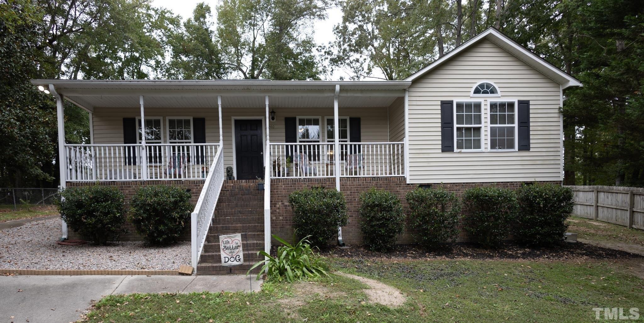 Banjo Dr, Zebulon, NC 27597