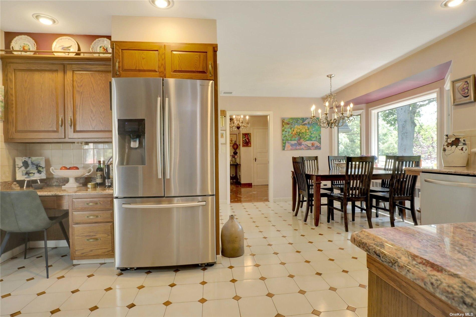 Rolling Hill Rd, Old Westbury, NY 11568