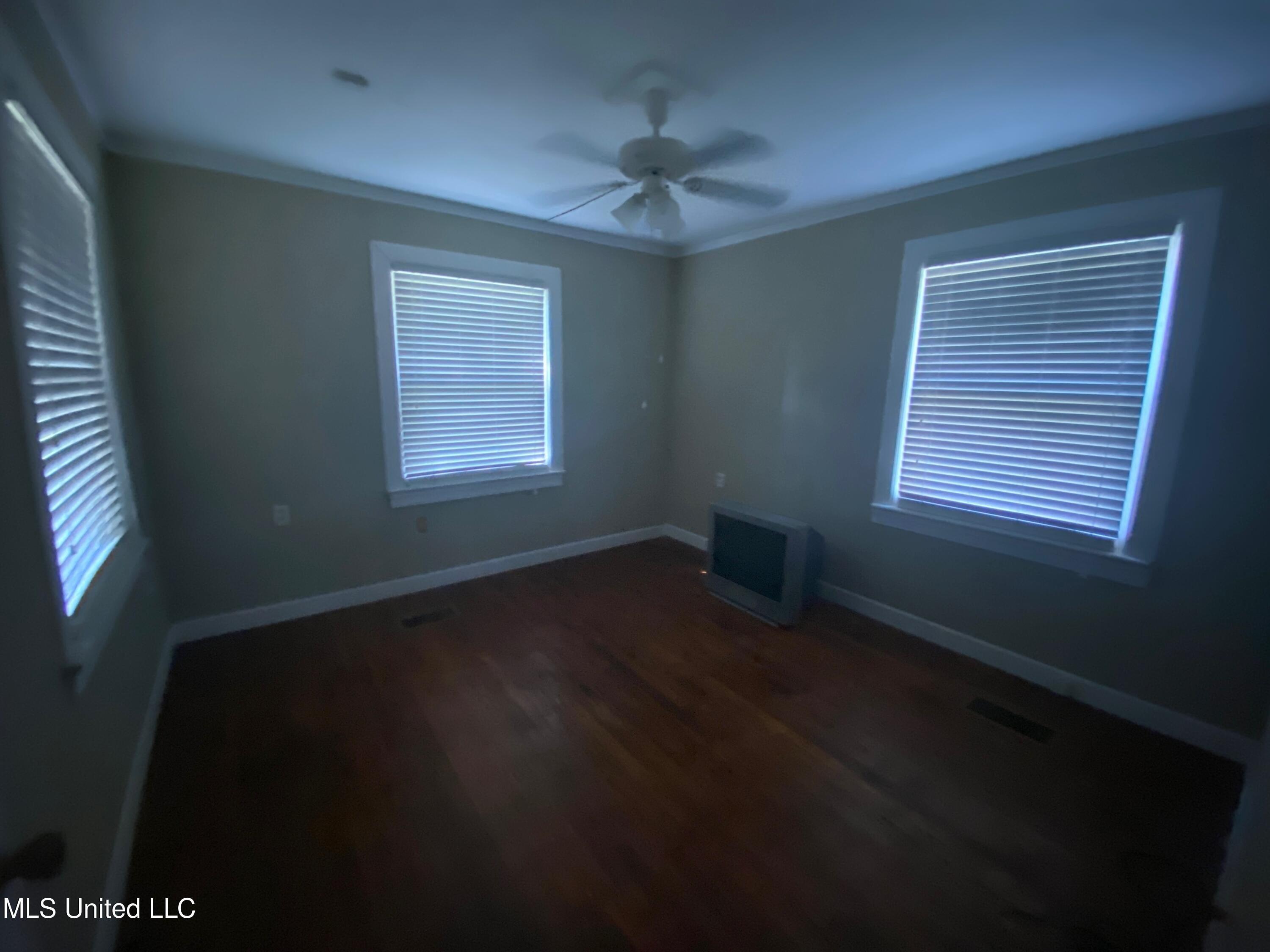 Plummer Cir, Jackson, MS 39212