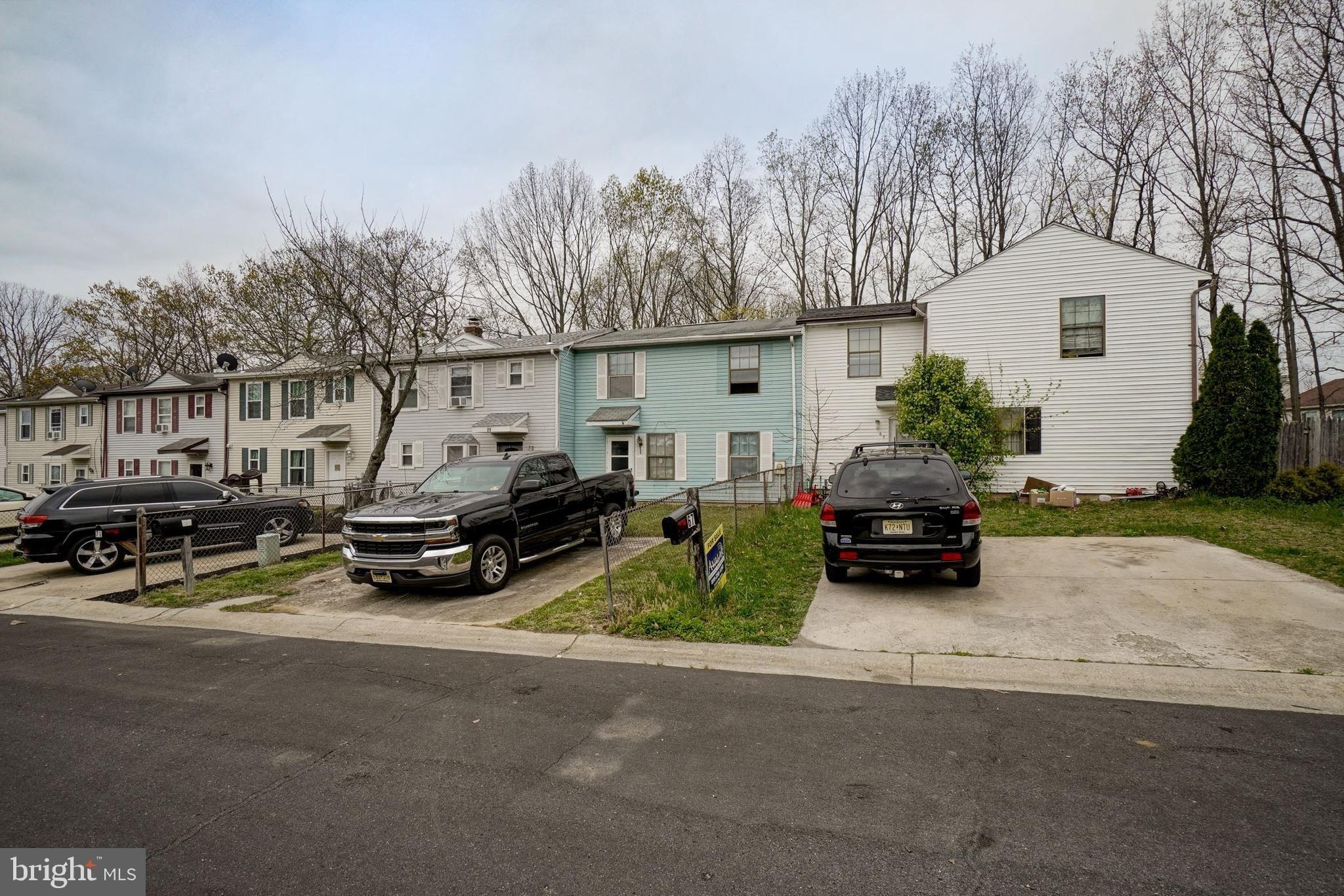 Edinshire Rd, Sicklerville, NJ 08081