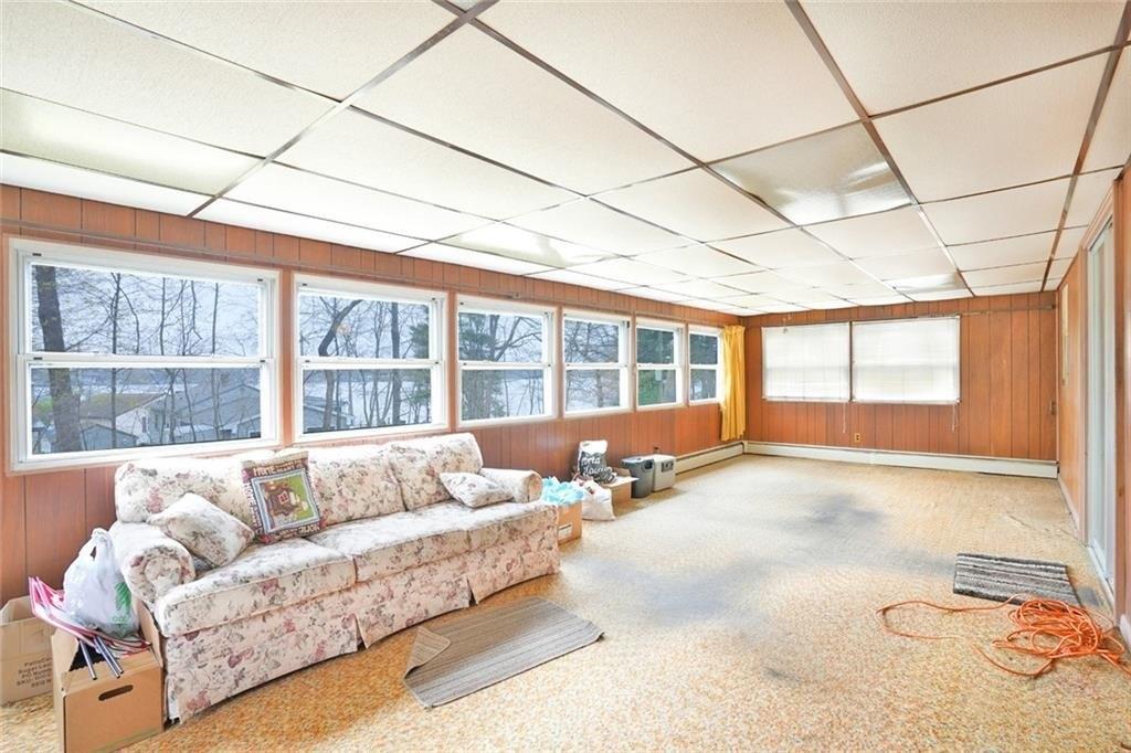 Arnold Rd, Coventry, RI 02816
