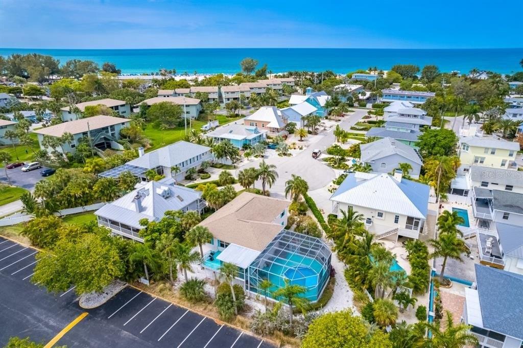 Palm Harbor Dr, Holmes Beach, FL 34217