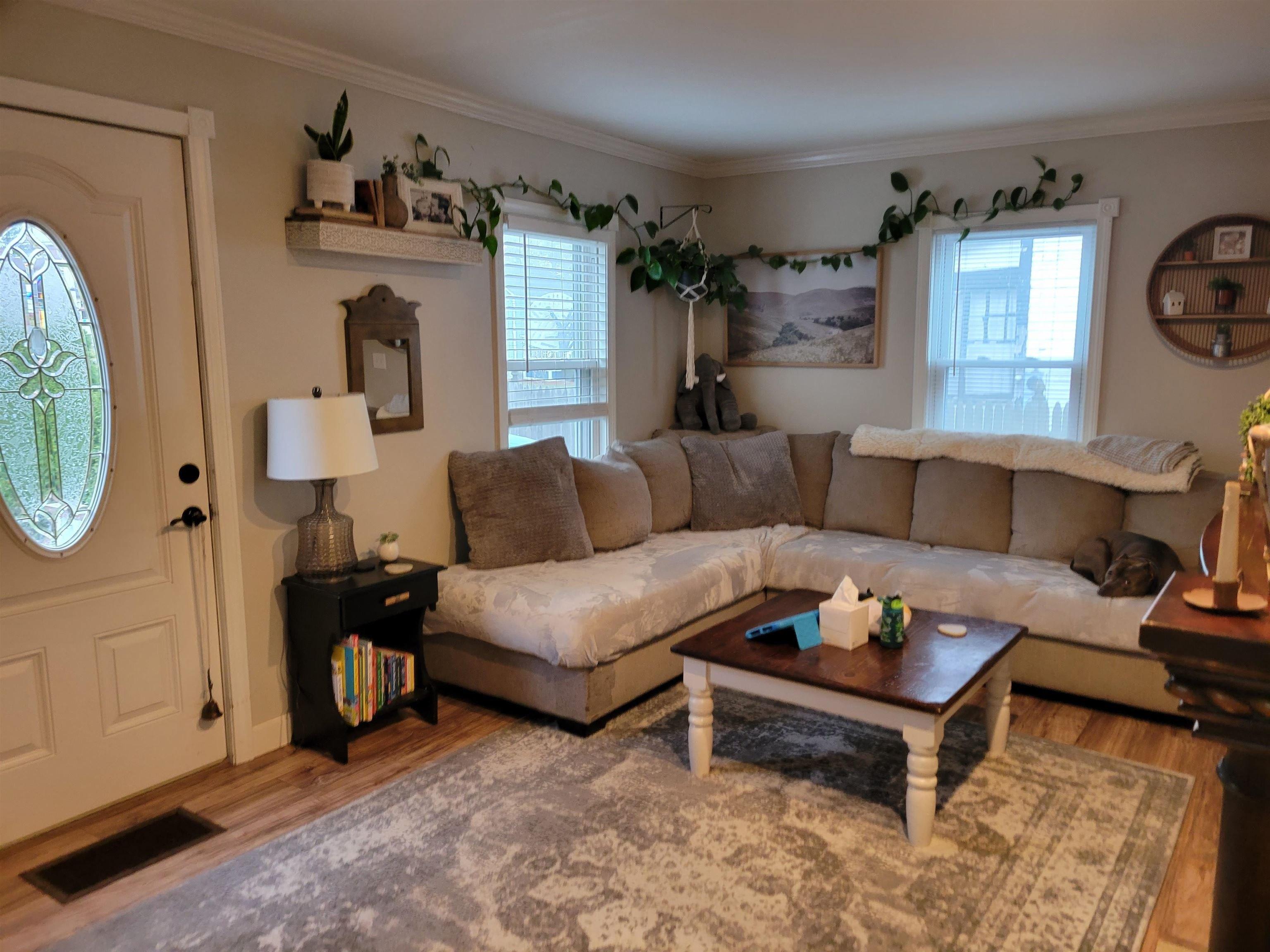 Bates Aly, Claremont, NH 03743
