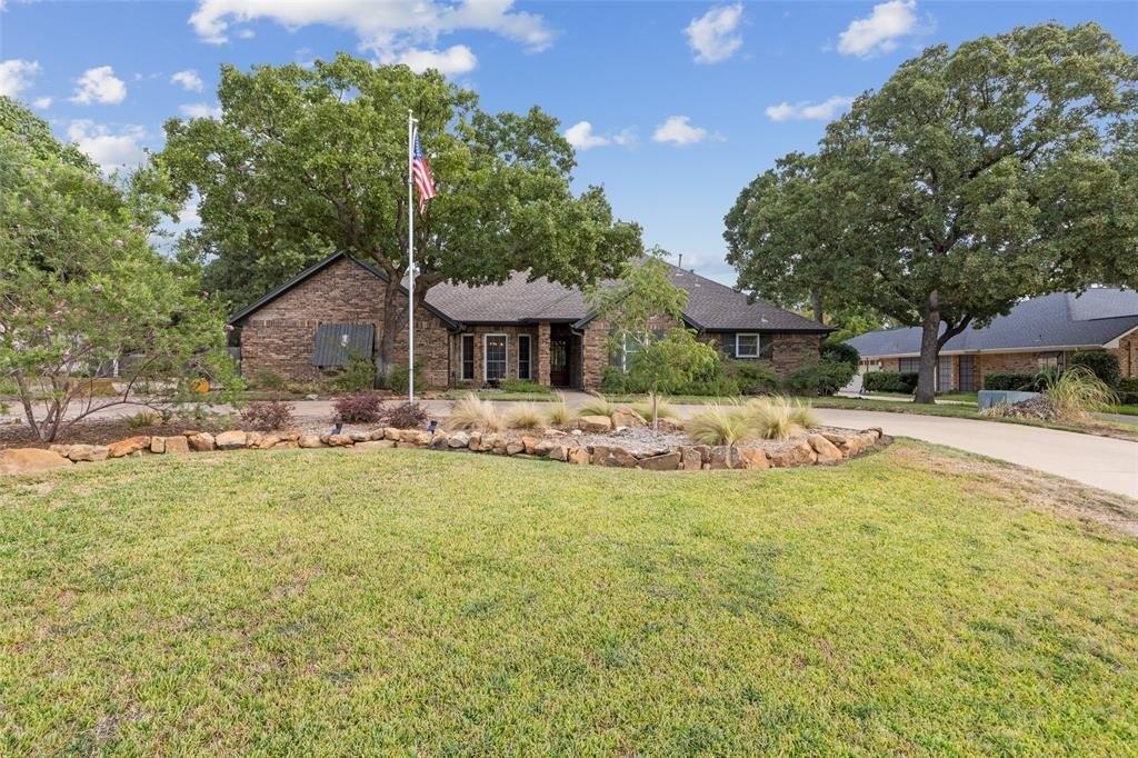 Rolling Hills Cir, Denton, TX 76205