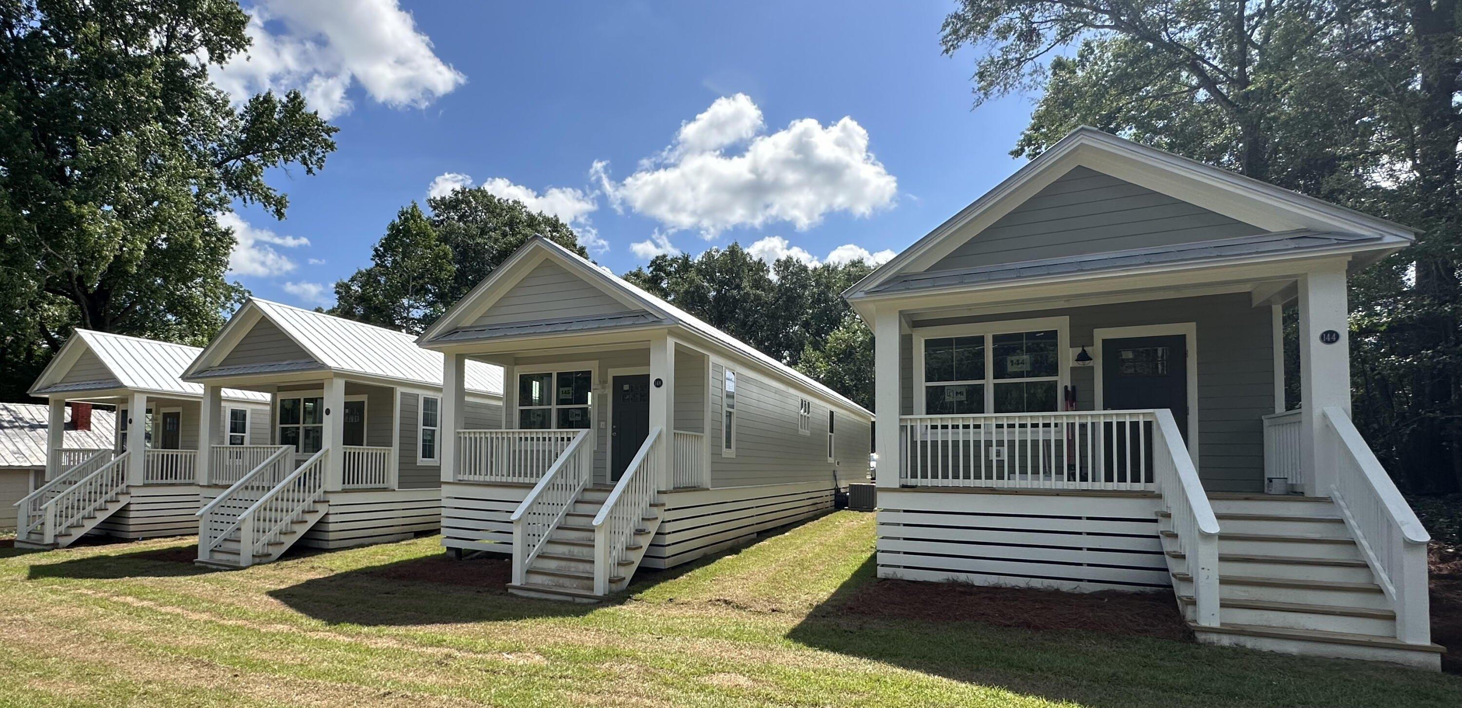 N 7th St, Defuniak Springs, FL 32433