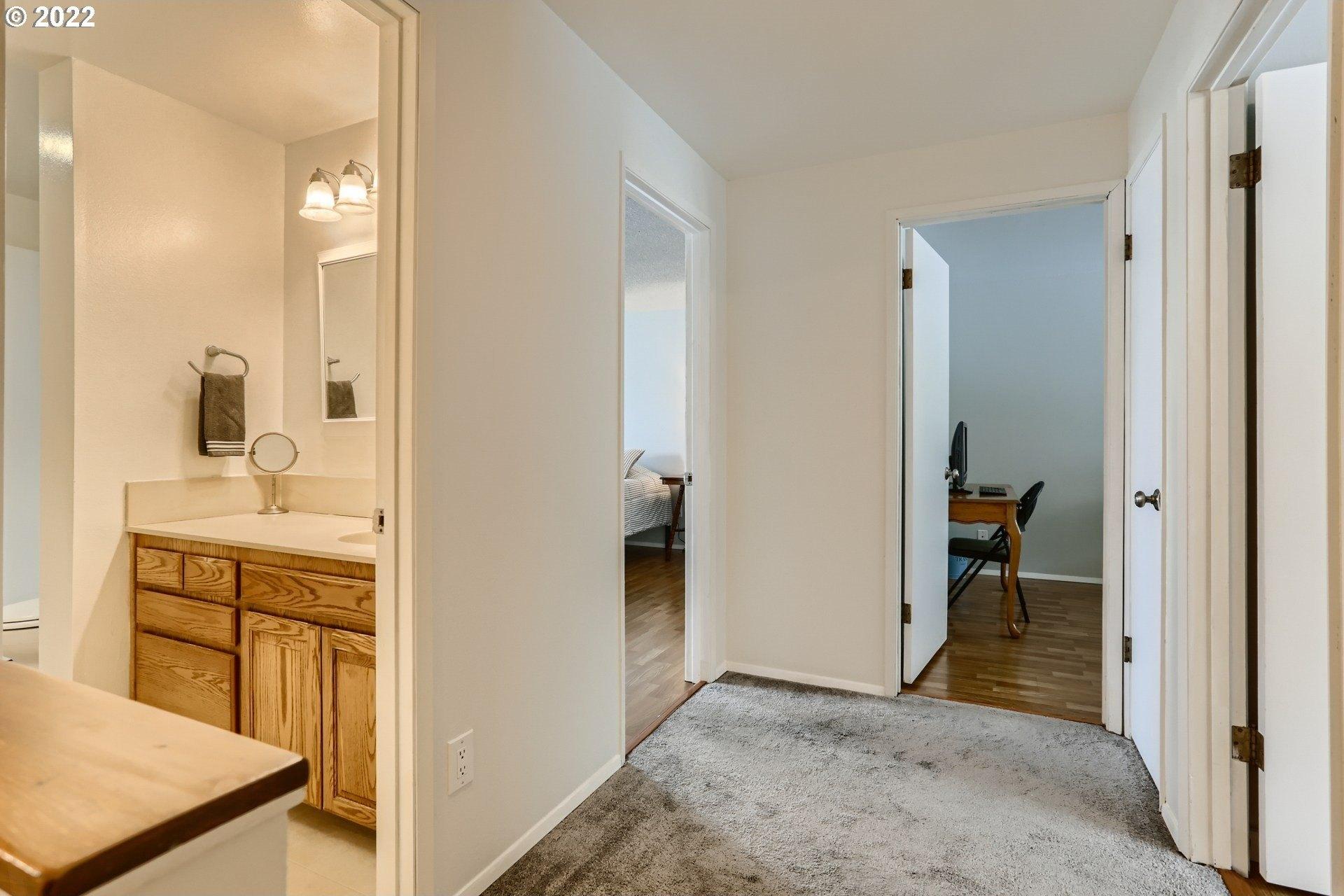 Sw 17th St, Beaverton, OR 97008