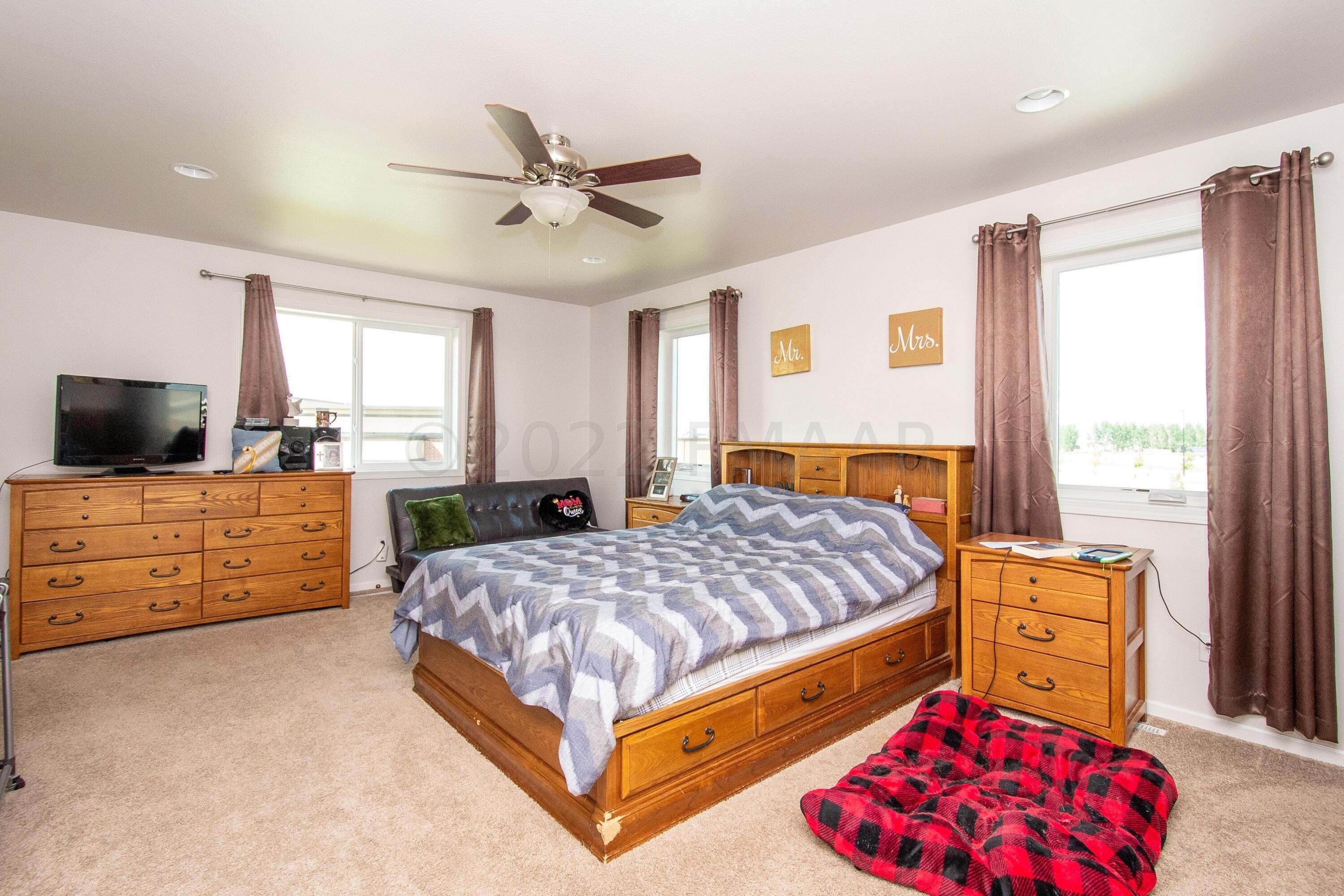 56th Ave S, Fargo, ND 58104