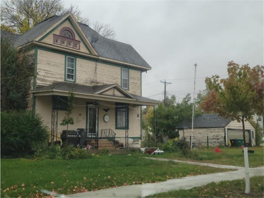 Cedar St, Easton, MN 56025