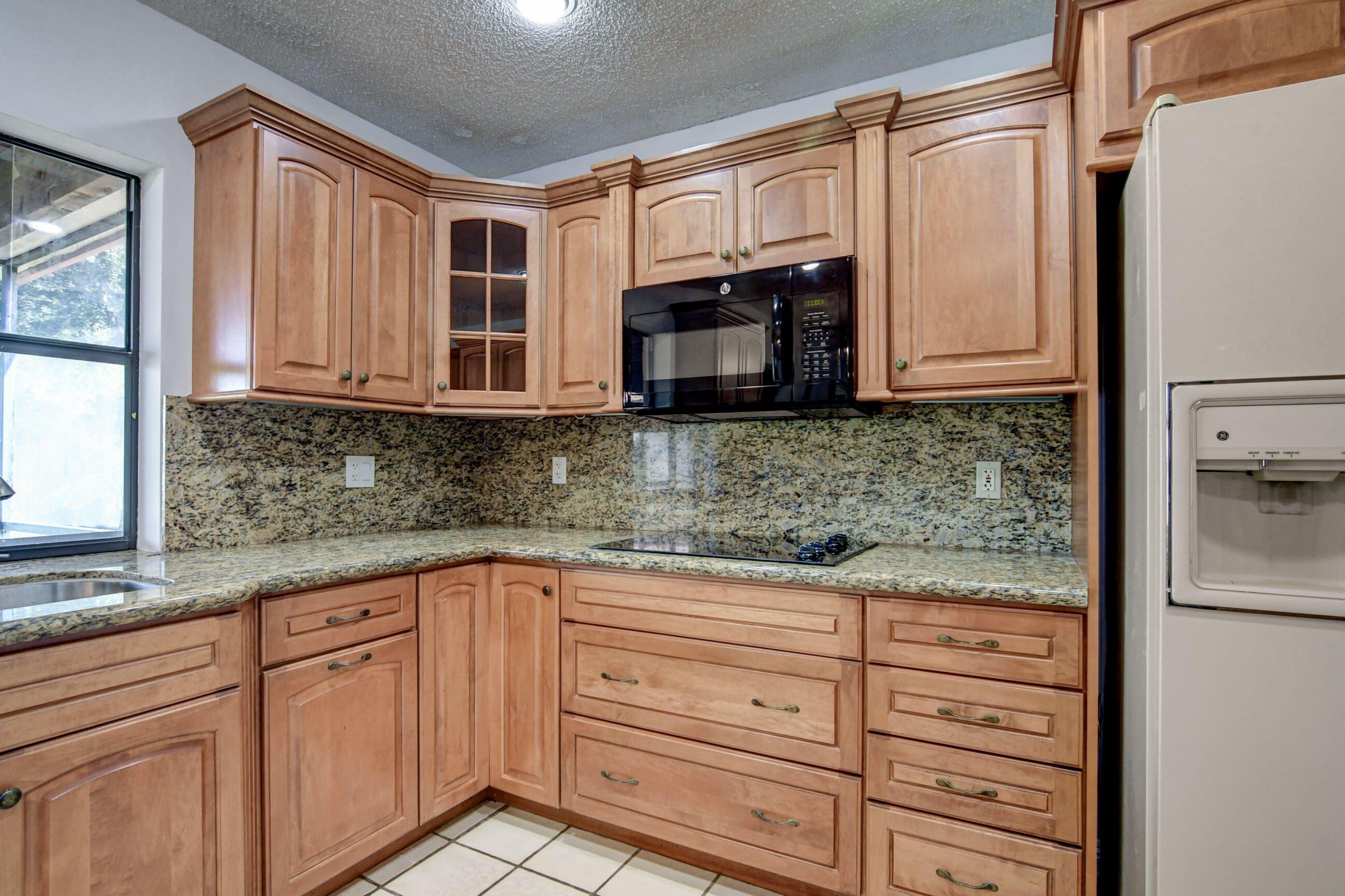 Willow Dr, Boca Raton, FL 33487