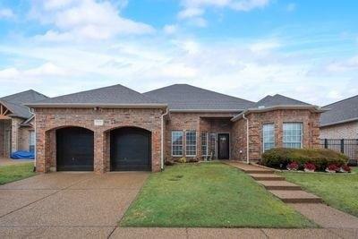 Village Green Dr, Desoto, TX 75115