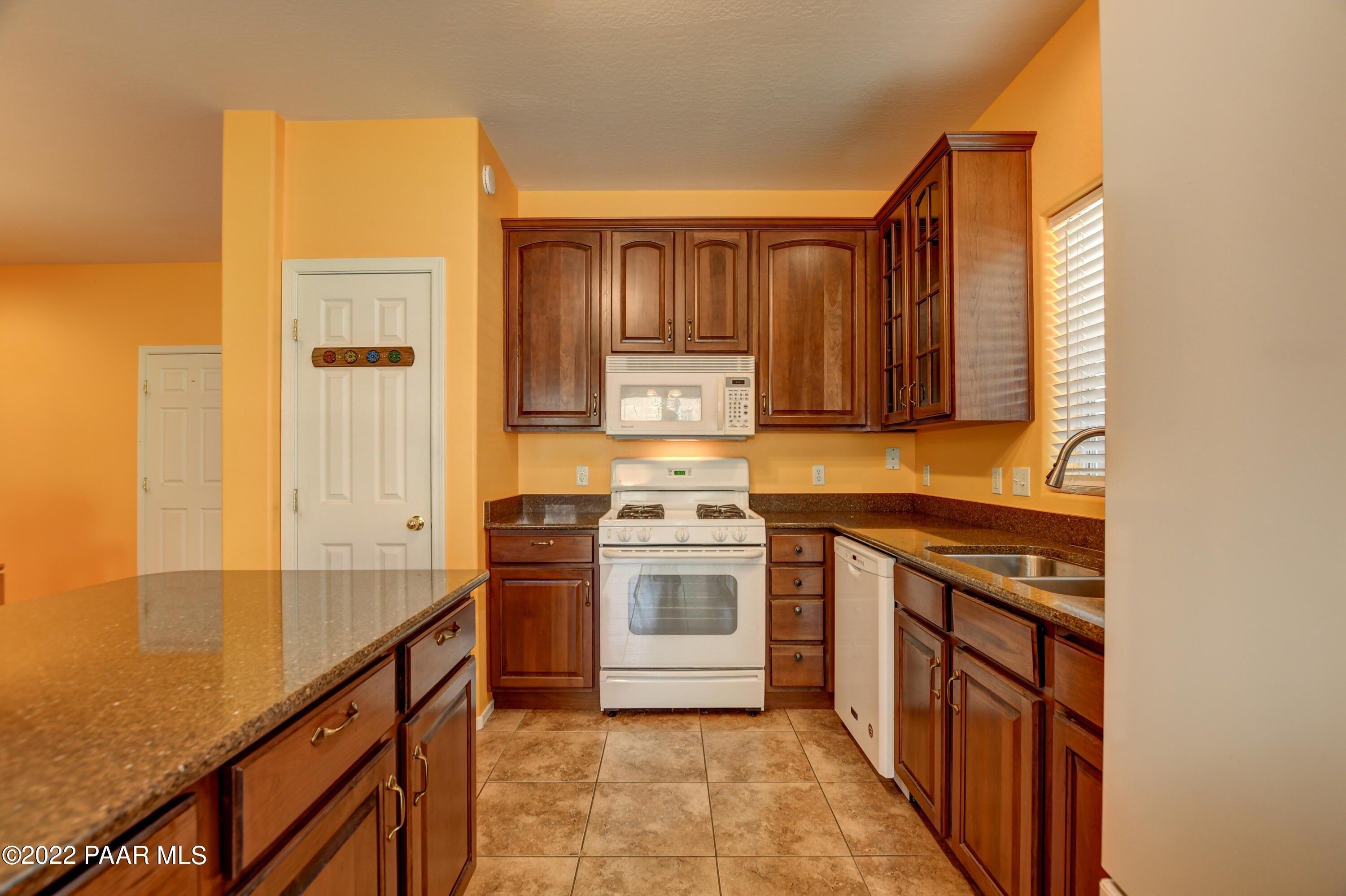 E Madrid St, Prescott Valley, AZ 86327