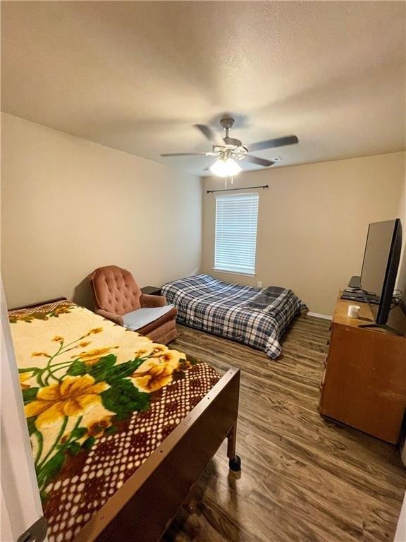 Brook St, Gentry, AR 72734