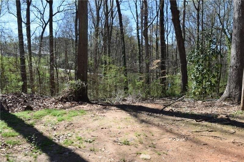 Davis Dr, Austell, GA 30106
