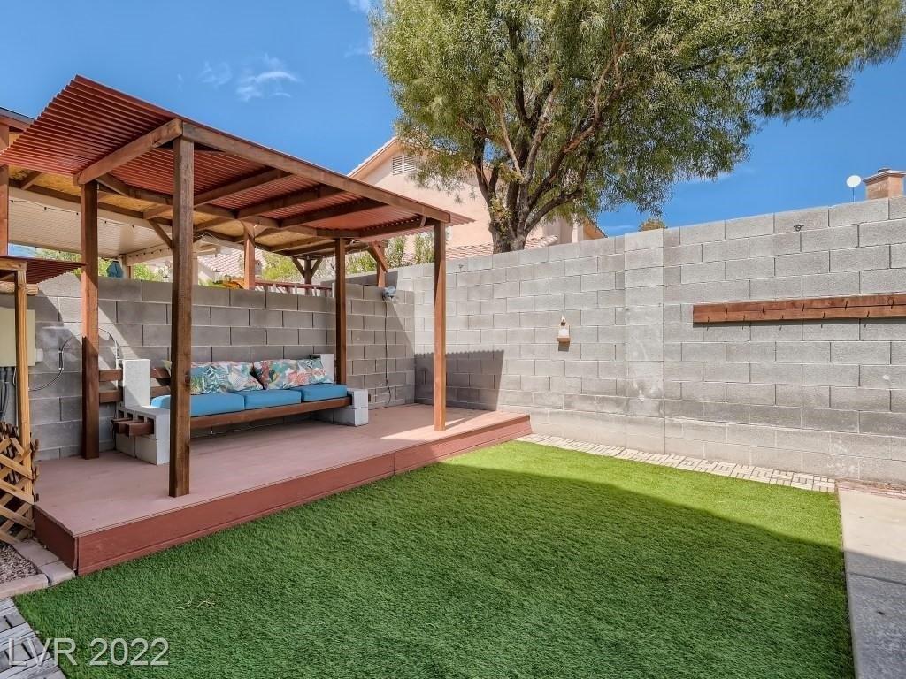 Mountain Cliffs Ave, Las Vegas, NV 89129