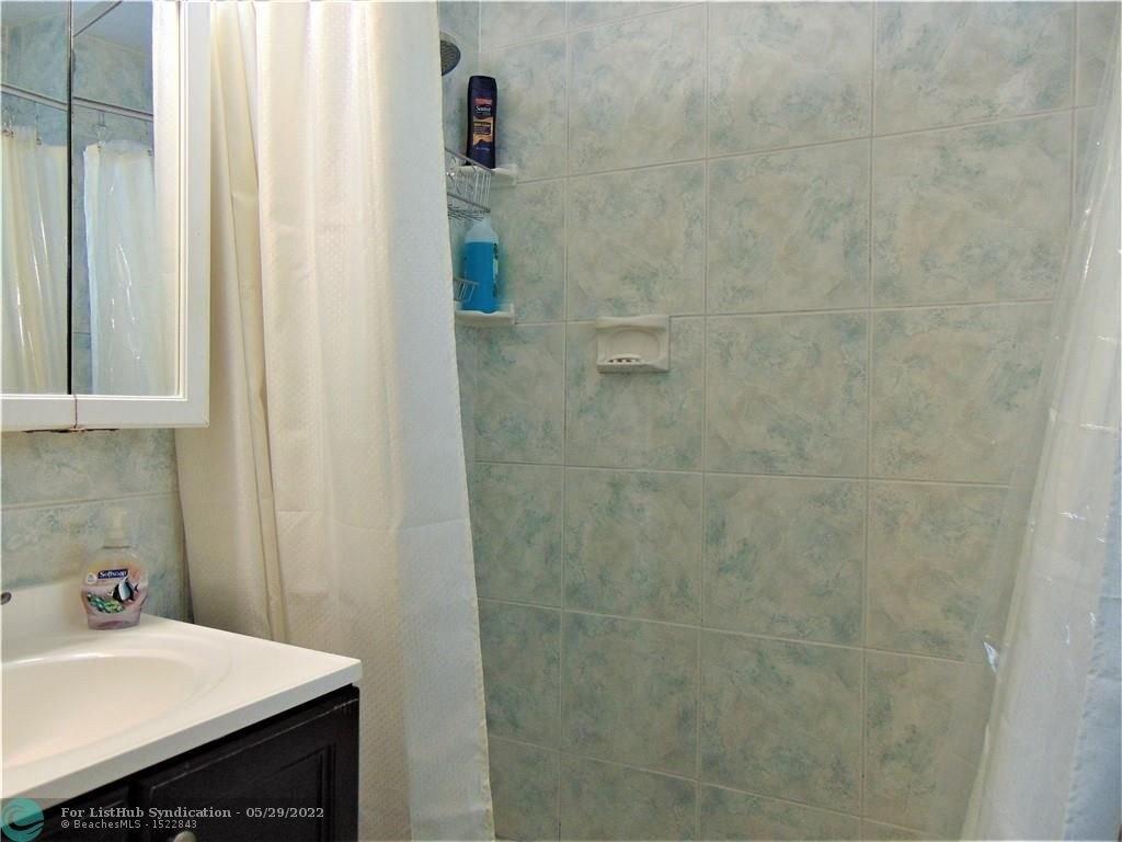 Nw 1st St, Margate, FL 33063