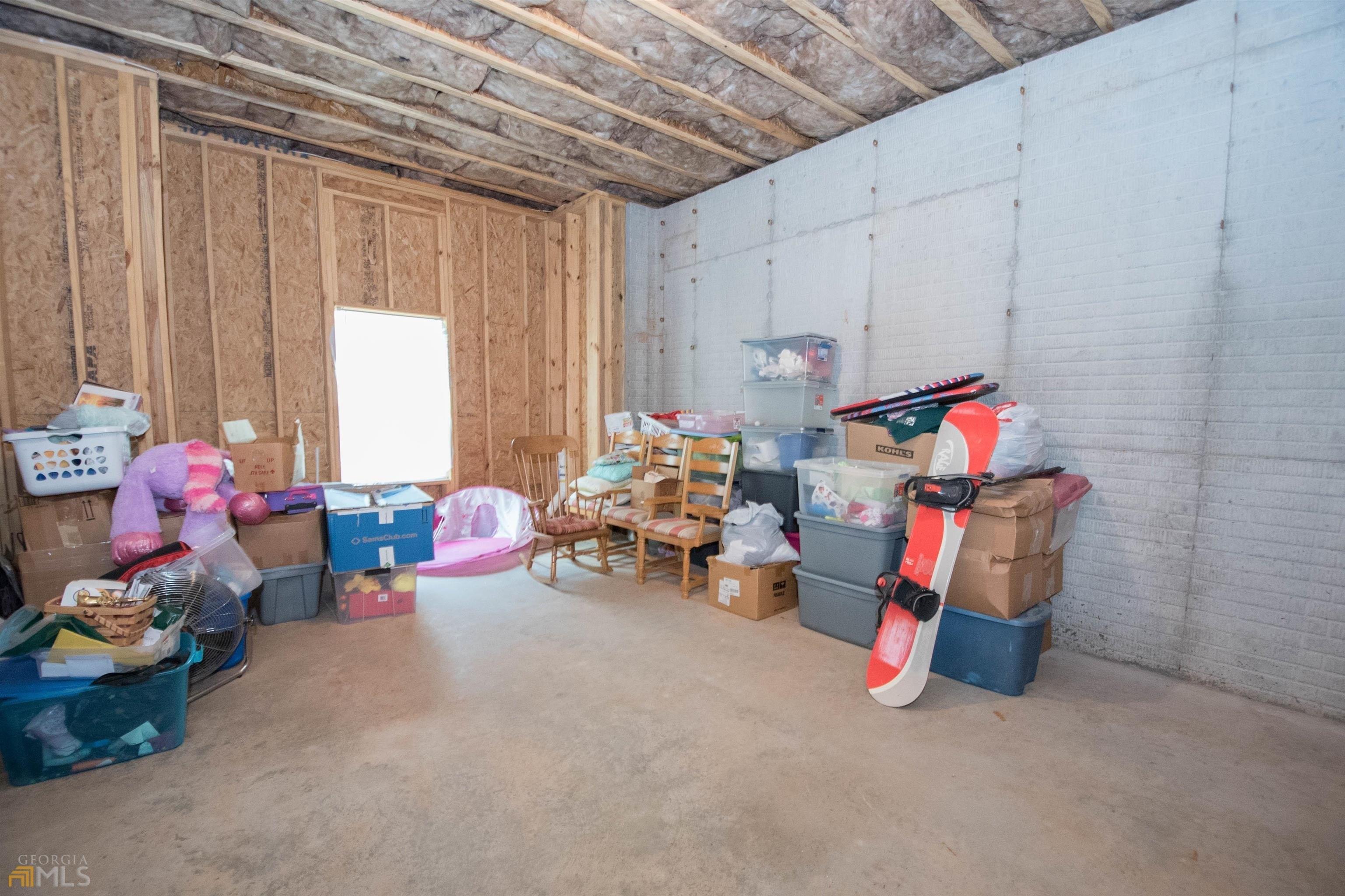 Palomino Cir, Newnan, GA 30265