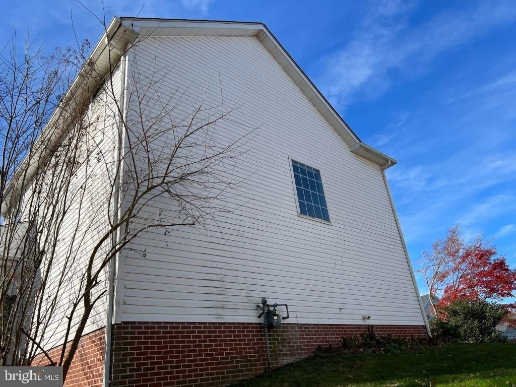 Lyles Dr, Hagerstown, MD 21740