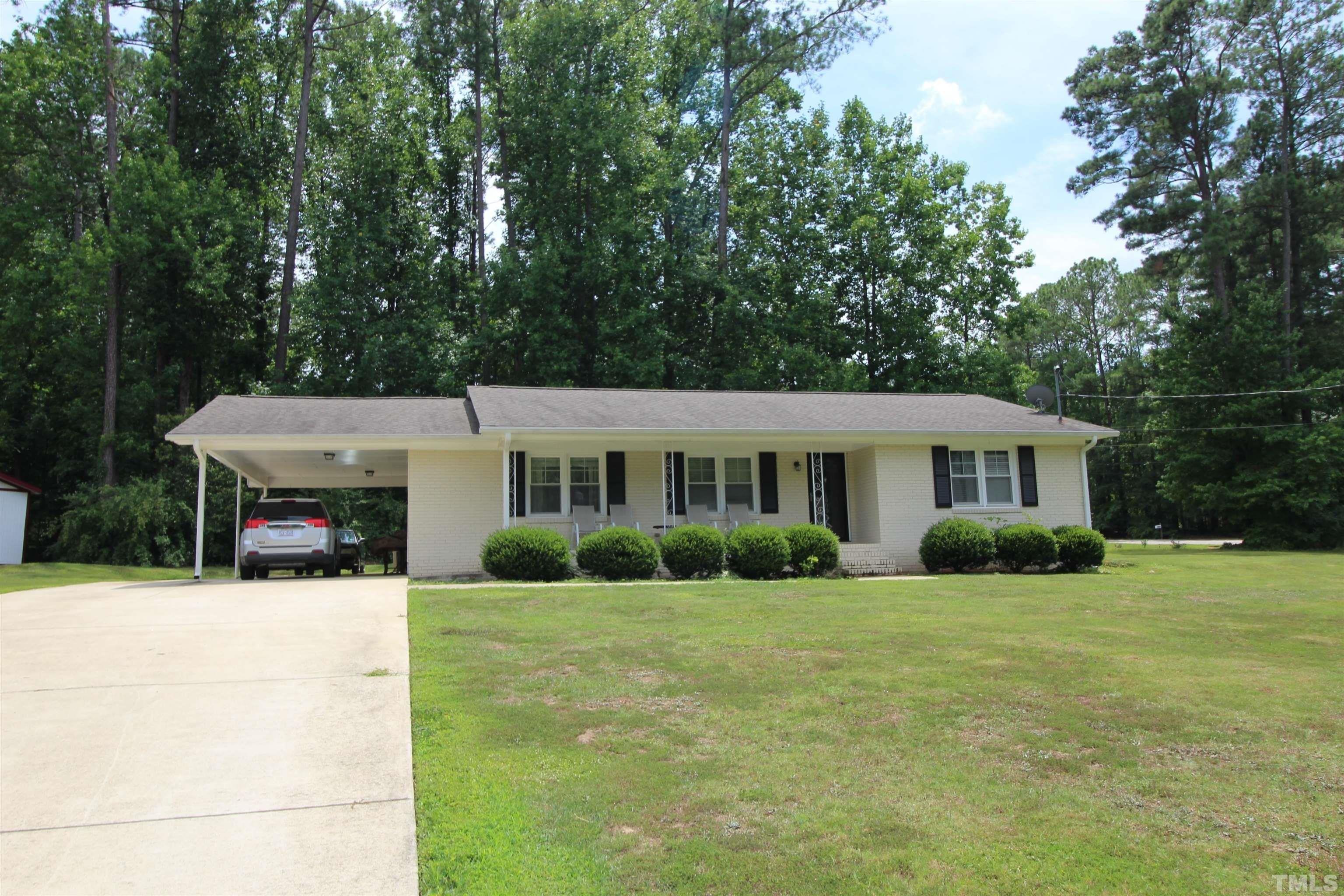 Lennox Dr, Garner, NC 27529