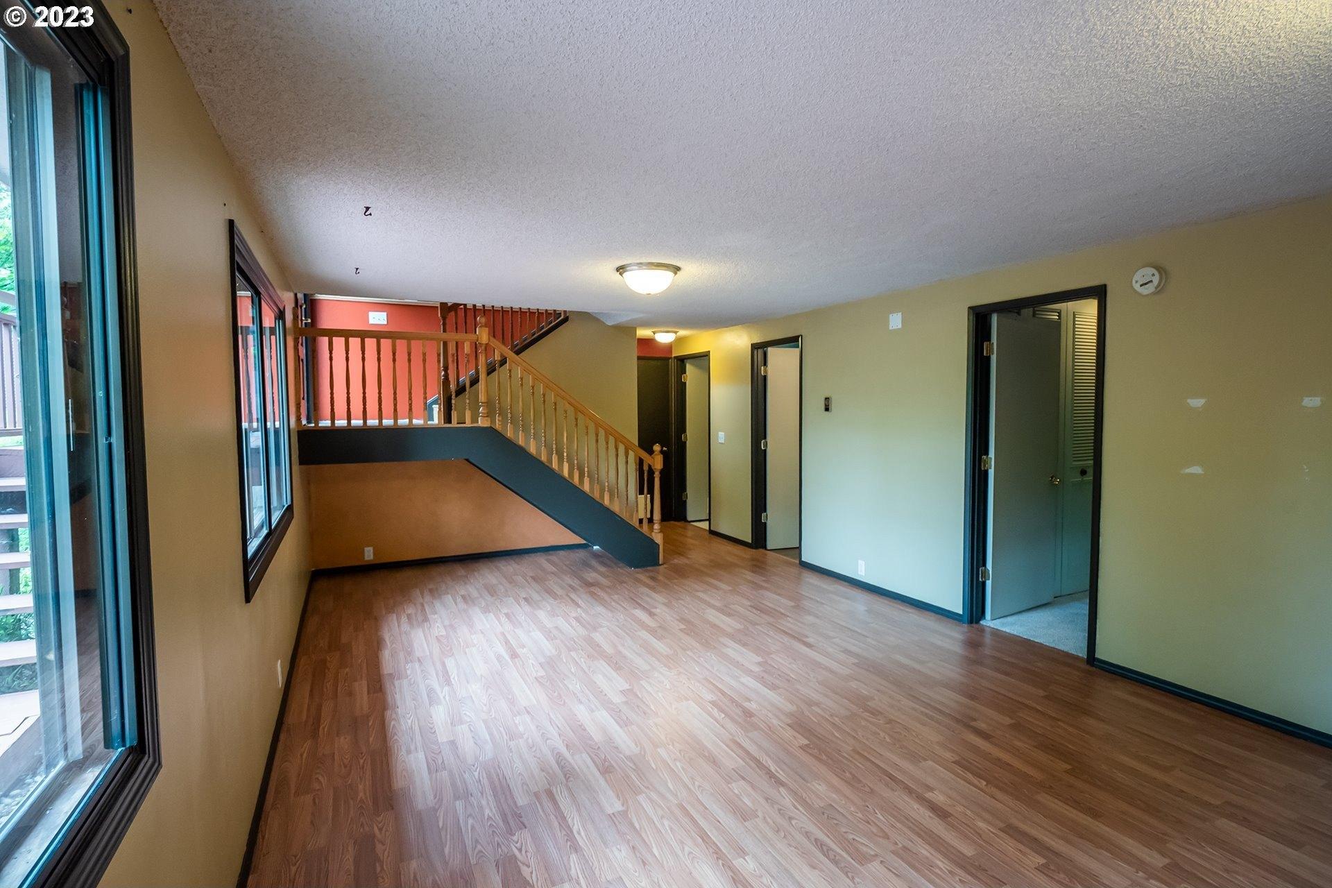 Brookside Dr, Eugene, OR 97405