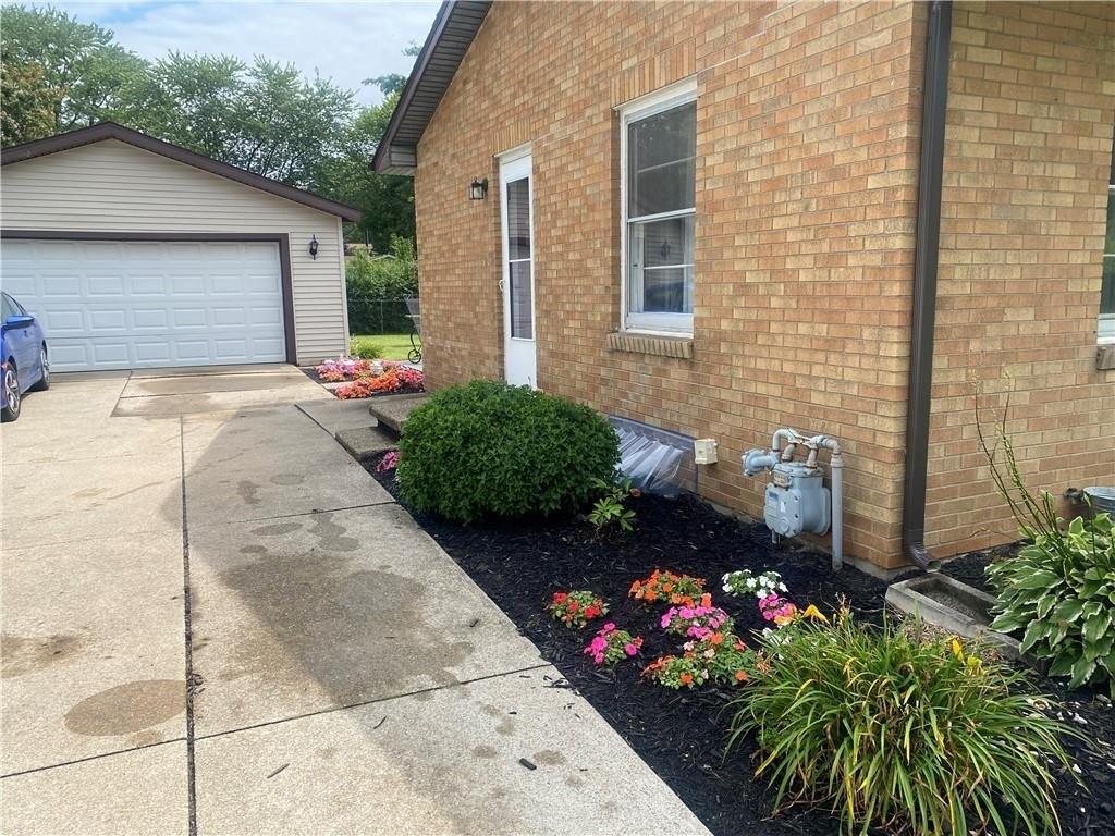 Birchard Dr, Fairview, PA 16415