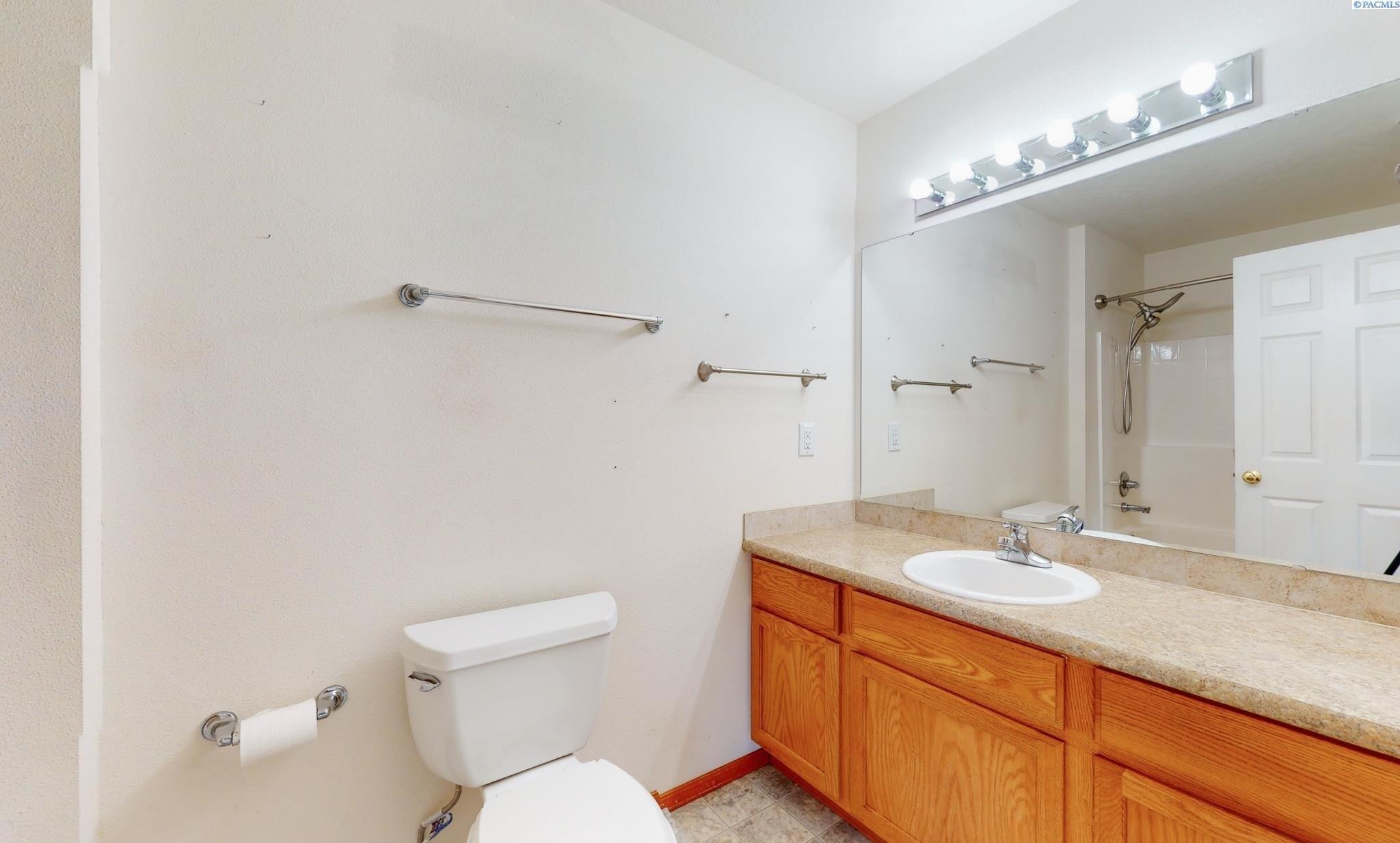 Bolsa Ave, Midway City, CA 92655
