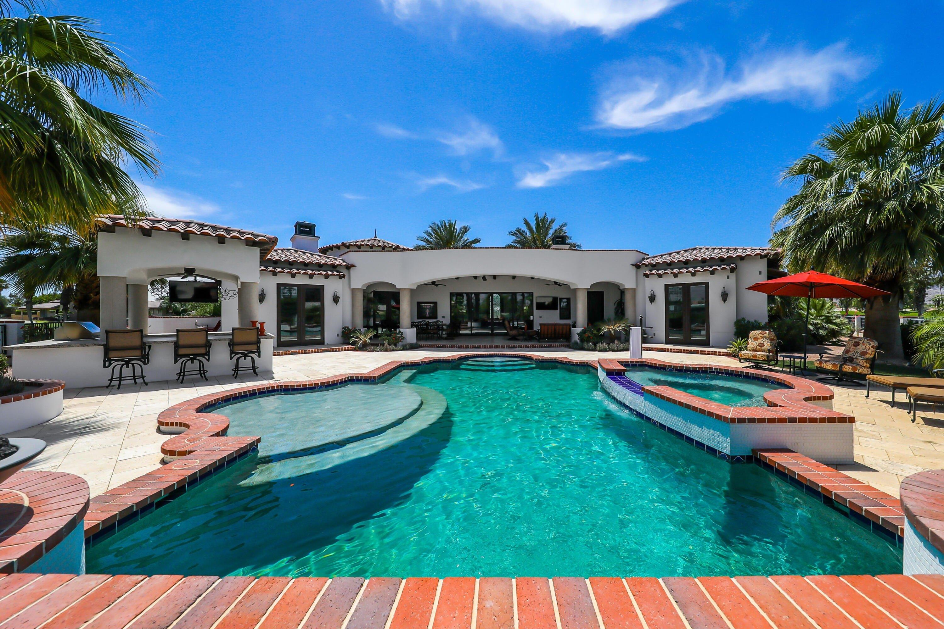 Four Paths Ln, Bermuda Dunes, CA 92203