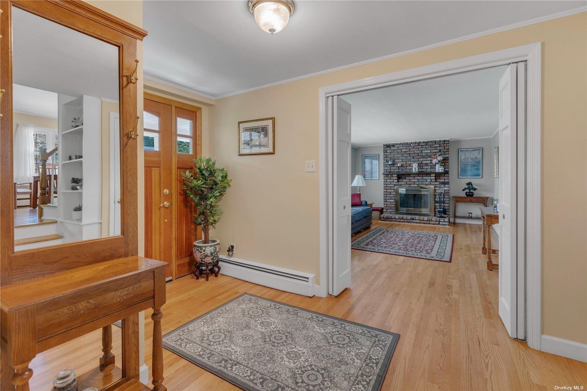 Blue Grass Ct, Huntington, NY 11743
