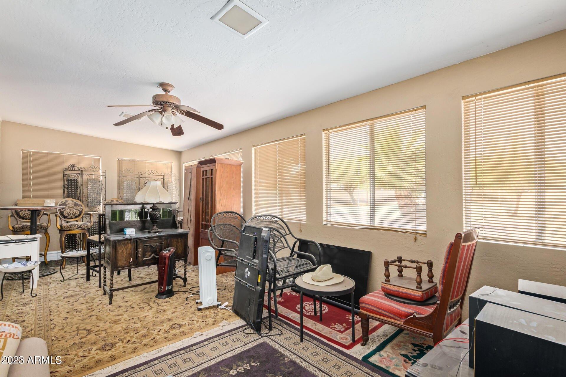 W Villa Theresa Dr, Glendale, AZ 85308