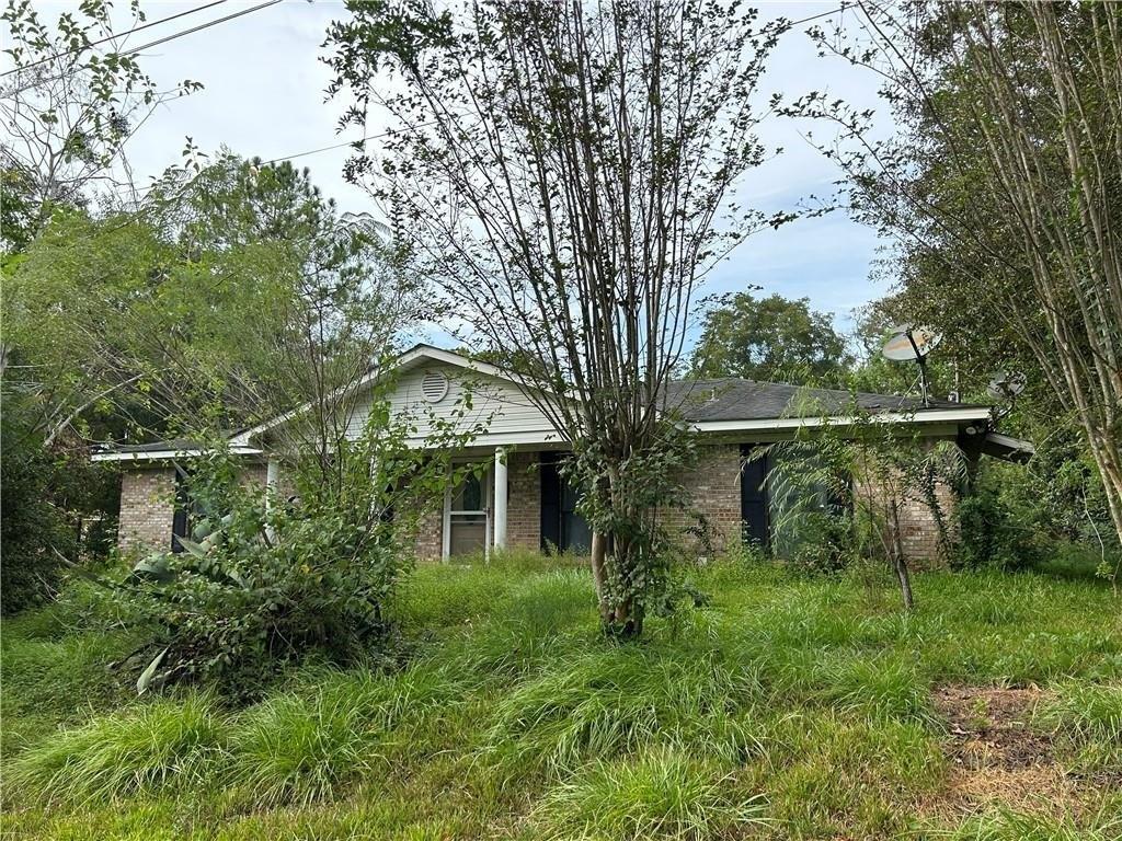 5th Ave, Chickasaw, AL 36611