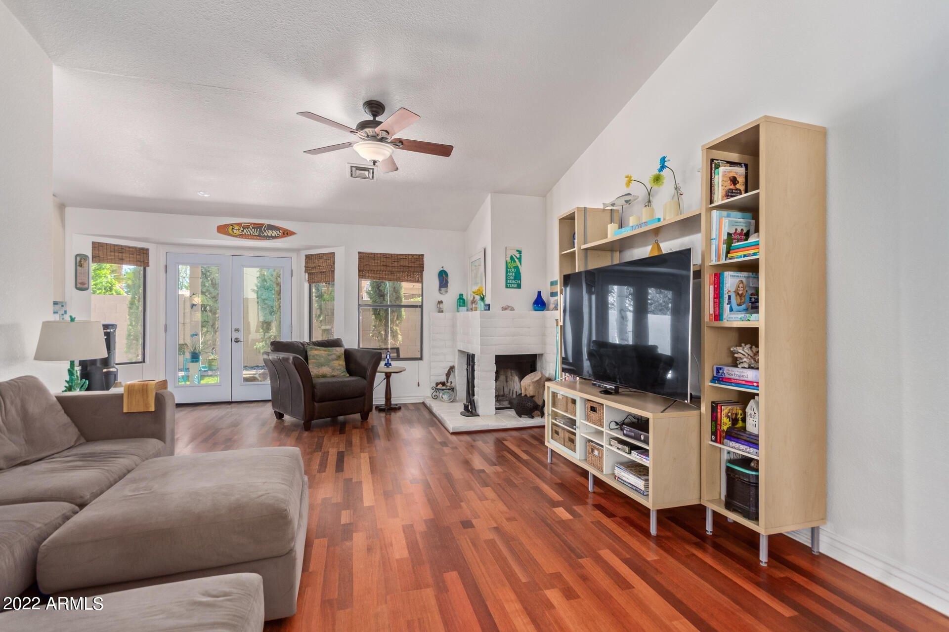E Vera Ln, Tempe, AZ 85284