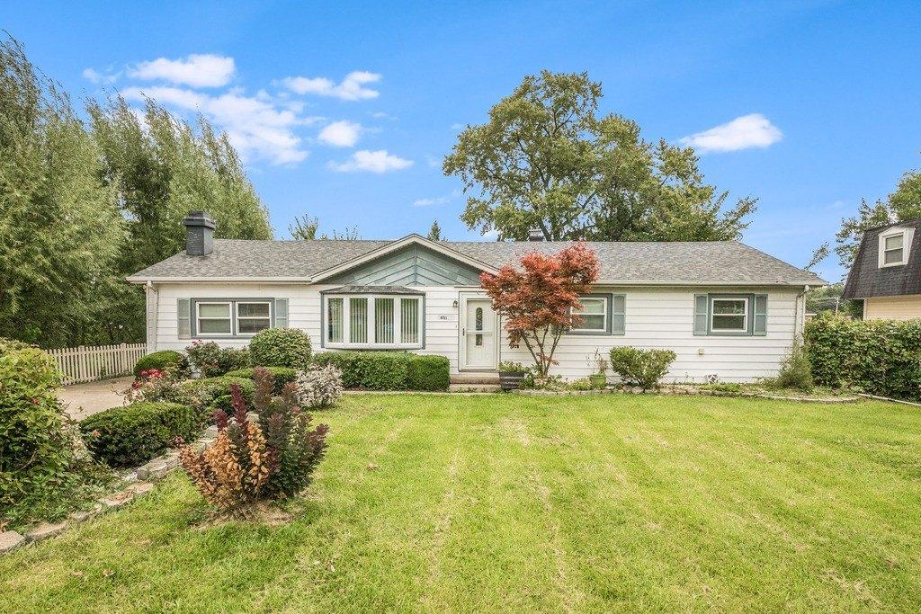 S 80th Ct, Hickory Hills, IL 60457