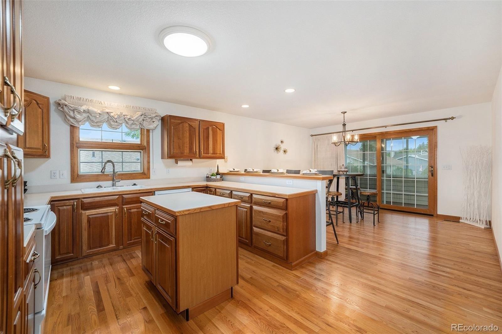 Curtis Ct, Broomfield, CO 80020