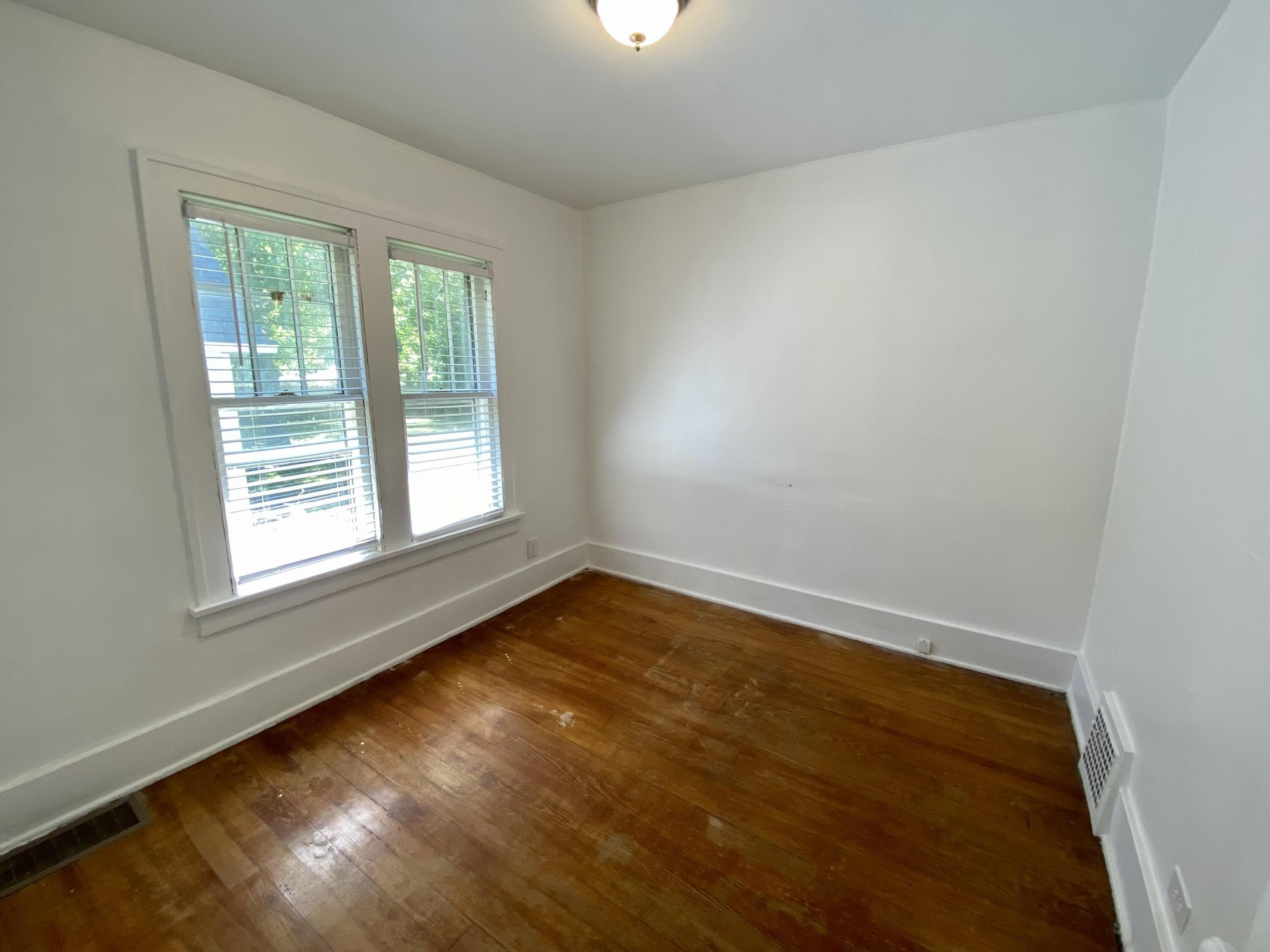 Ada Ave, Muskegon, MI 49442