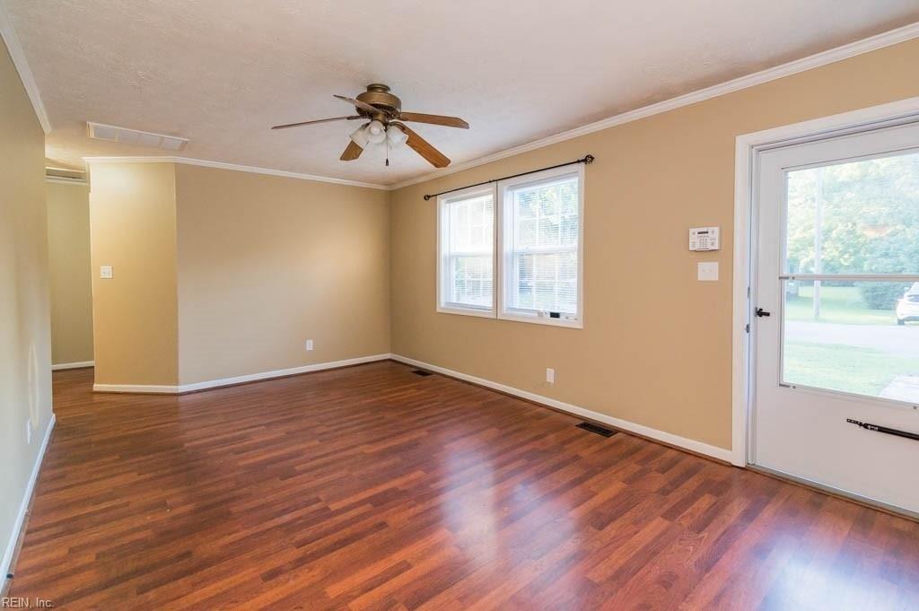 E Bayberry Ct, Hampton, VA 23669