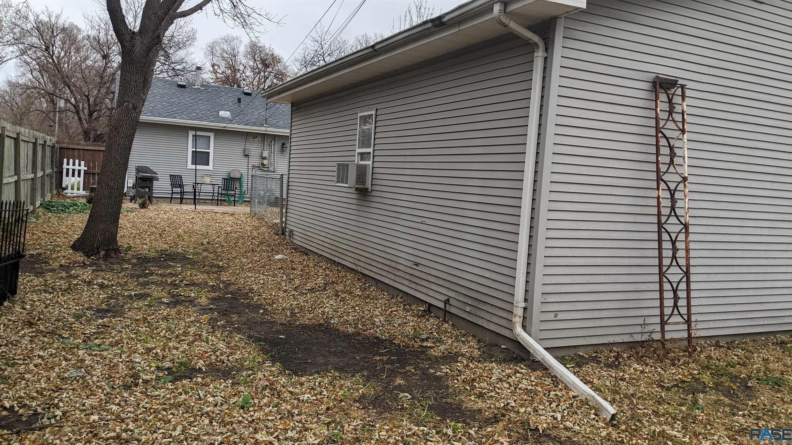 S Holly Ave, Sioux Falls, SD 57104