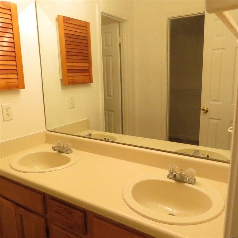 Carriage Oaks Dr, Montgomery, AL 36116