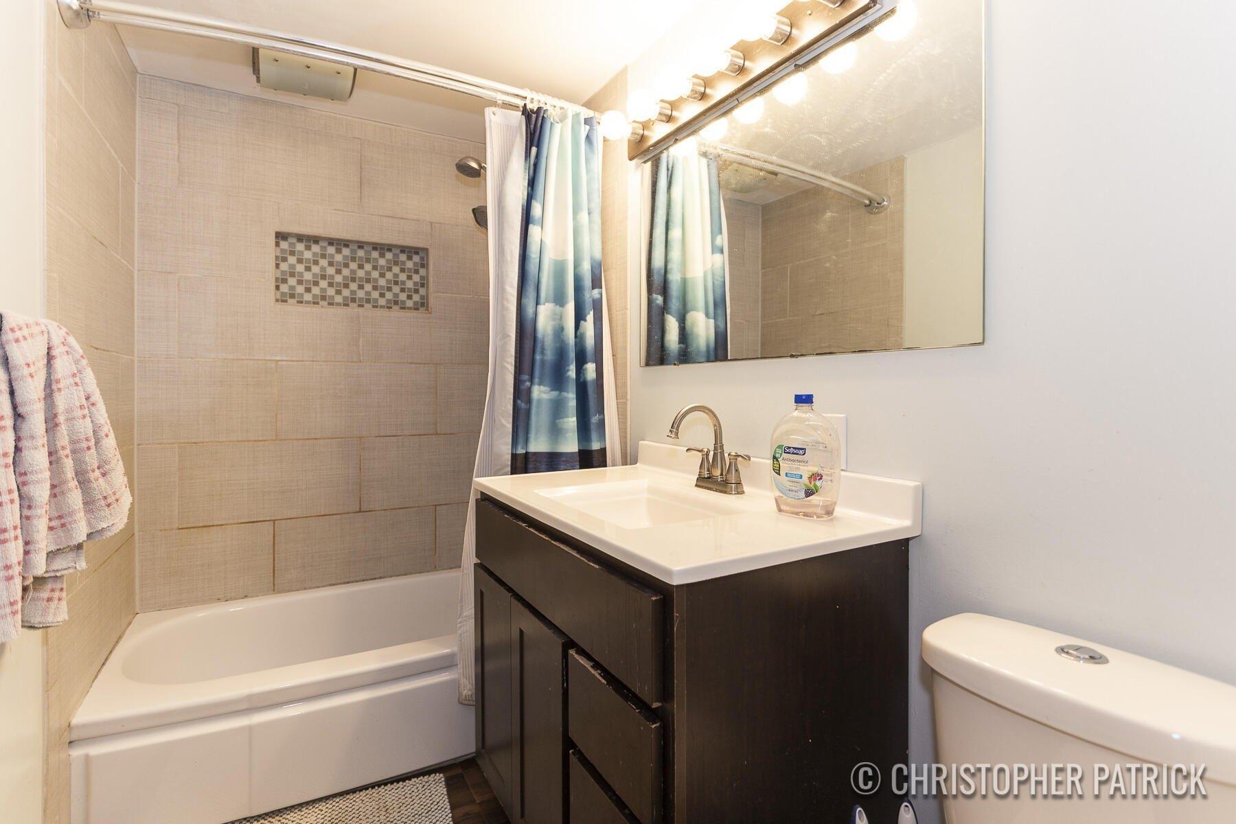Sunnyside St Ne, Grand Rapids, MI 49525