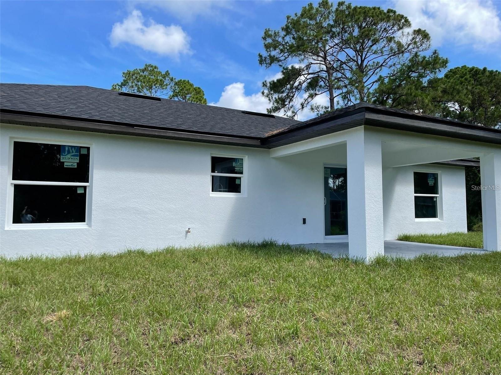 Pretzel Ln, North Port, FL 34286