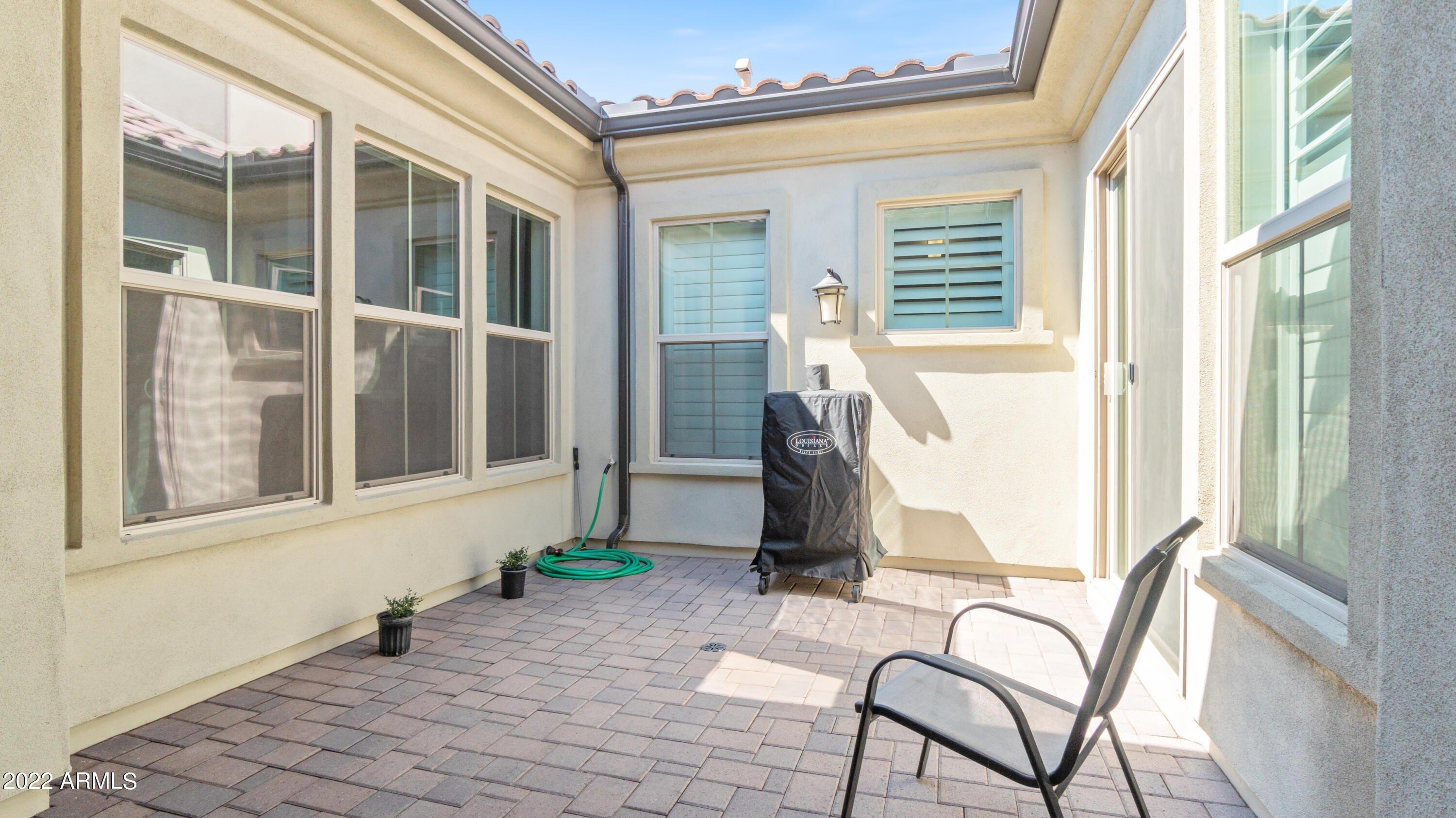 E Watford Ct, Gilbert, AZ 85298