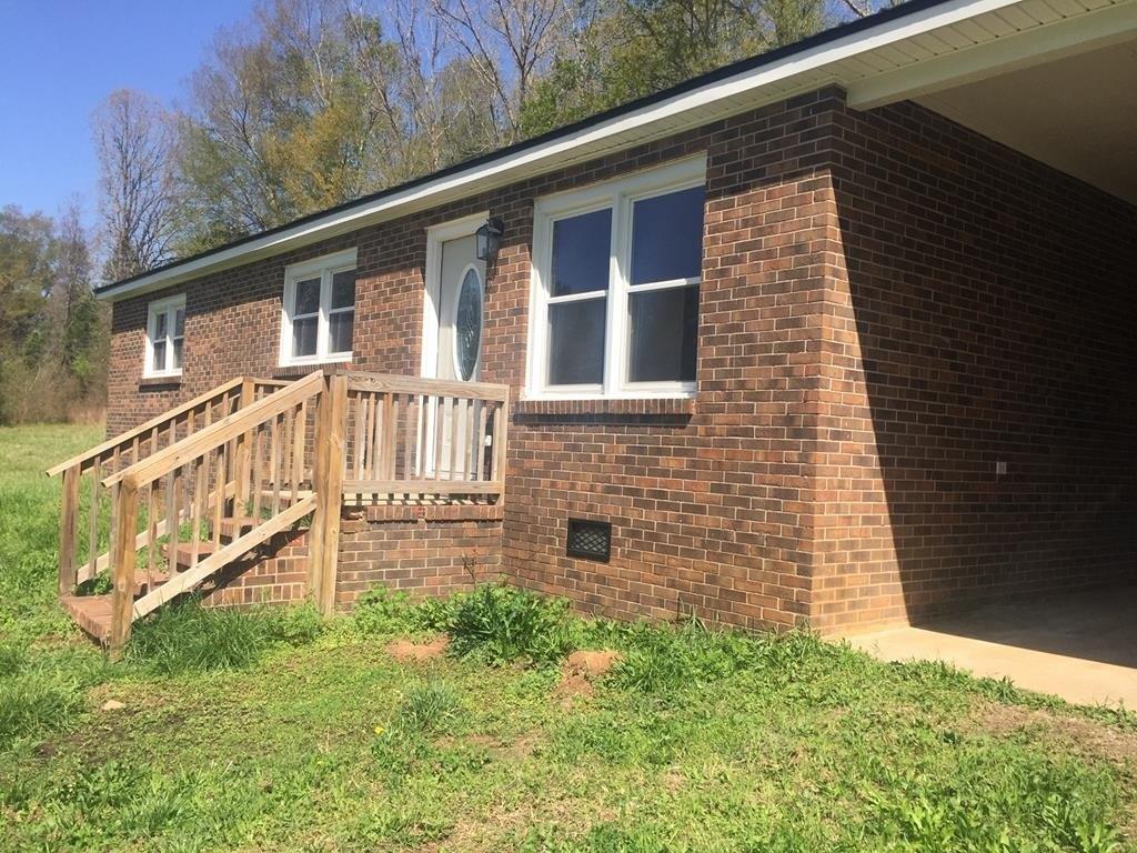 Hillside Cir, Iva, SC 29655