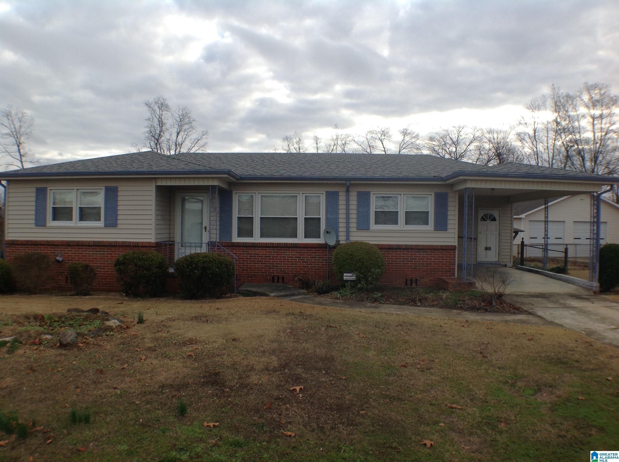 9th St Ne, Center Point, AL 35215
