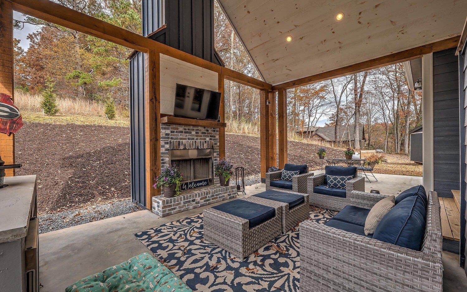 River Ridge Dr, Blue Ridge, GA 30513