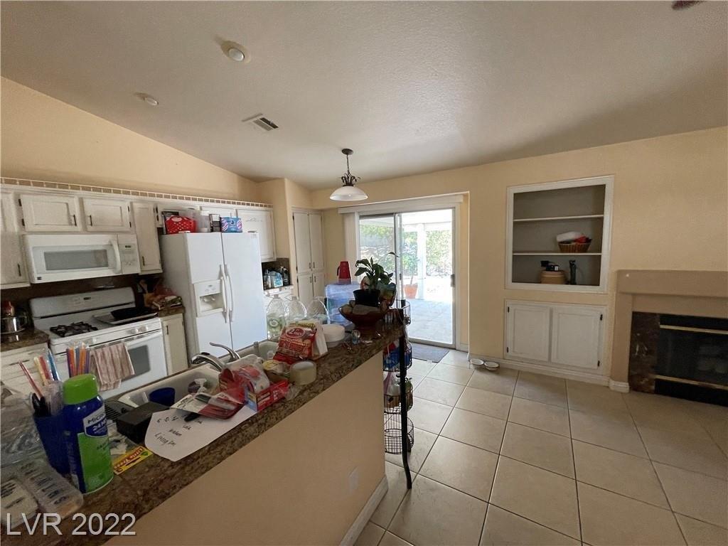 Mcleod Dr, Henderson, NV 89074