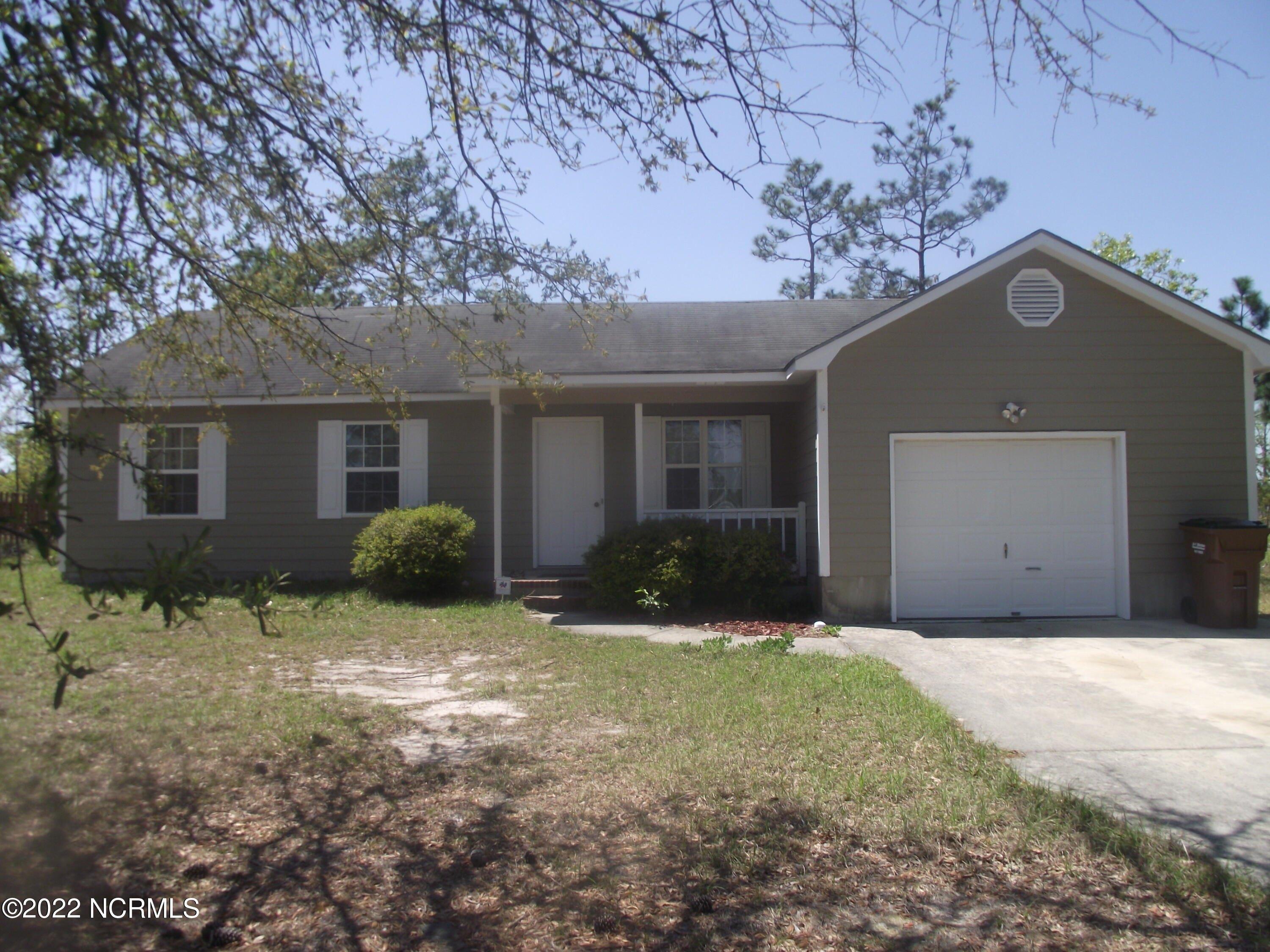 Kingsbridge Rd, Hubert, NC 28539