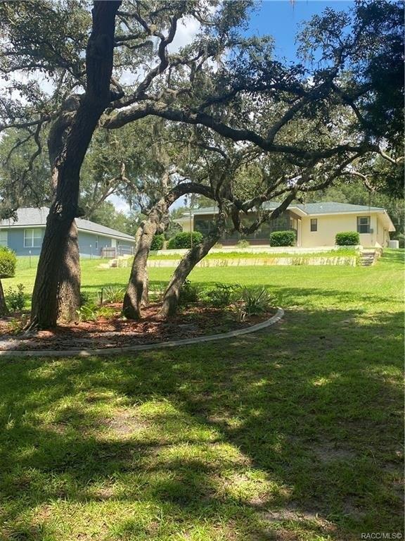 E Decatur Ct, Floral City, FL 34436