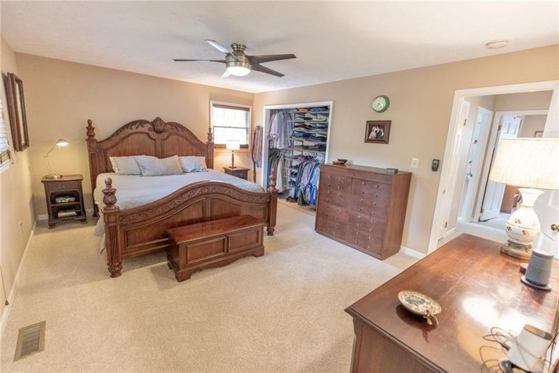 Lisa Ln, Carrollton, GA 30117
