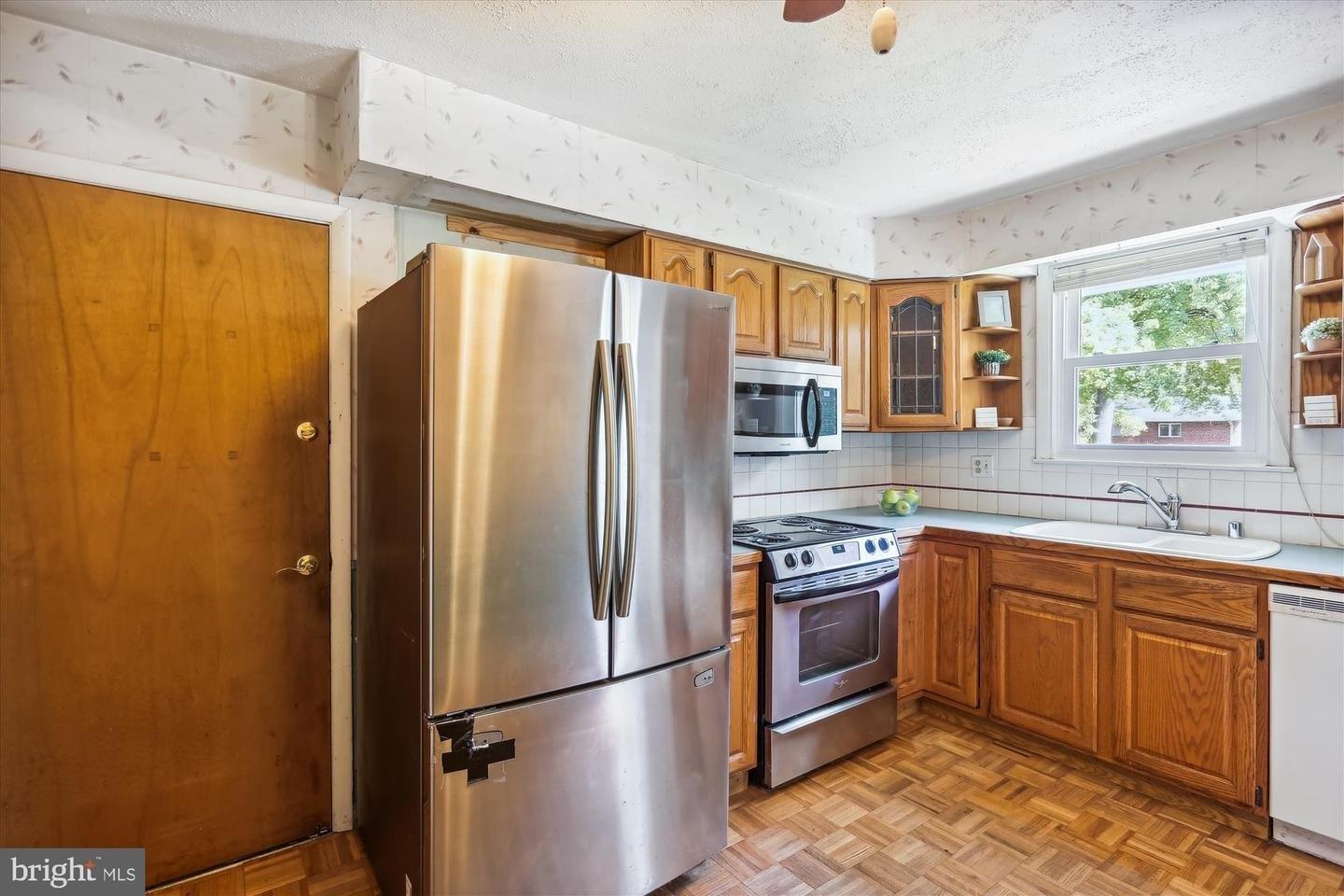 Seneca Dr, Columbia, MD 21046