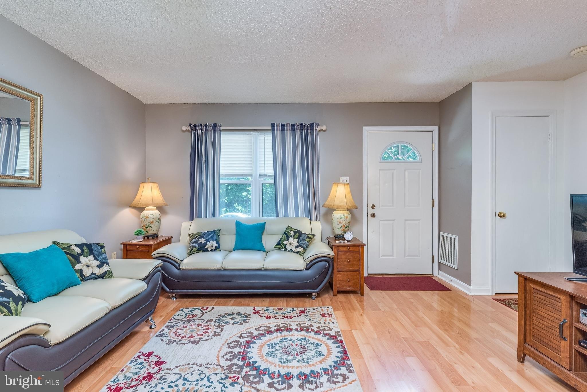 Greenhill Ct, Ranson, WV 25438